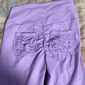 Peachy Bunz Scrunch leggings 💜